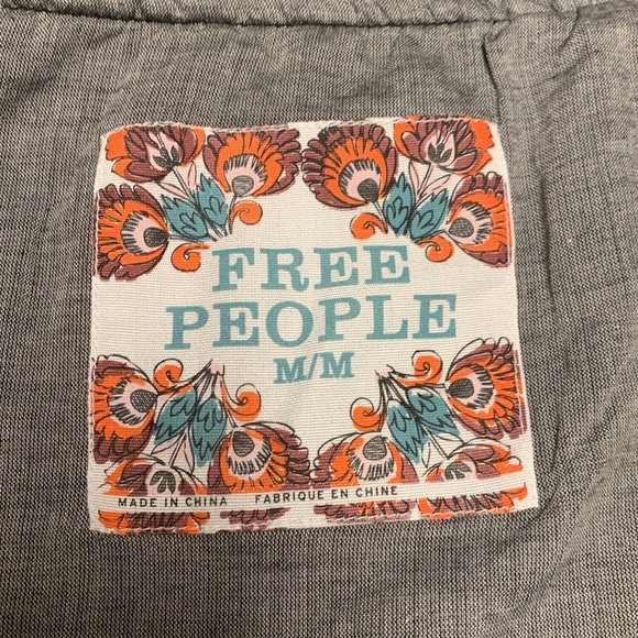 Free People Boucle Button Front Sweater/Jacket Asymmetrical Hem Gray/Purple Sz M - Picture 6 of 7